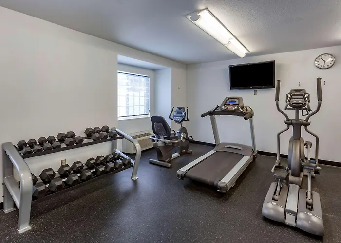 Best Western Plus Woodstock Inn & Suites