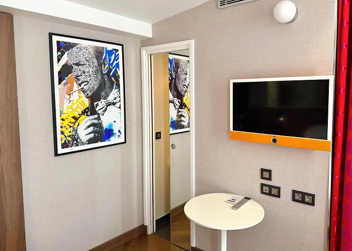 Georgette Hotel & Restaurant Parijs