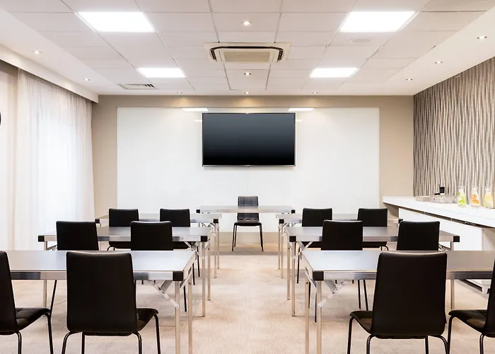 Ac Hotel By Marriott Manchester Salford Quays