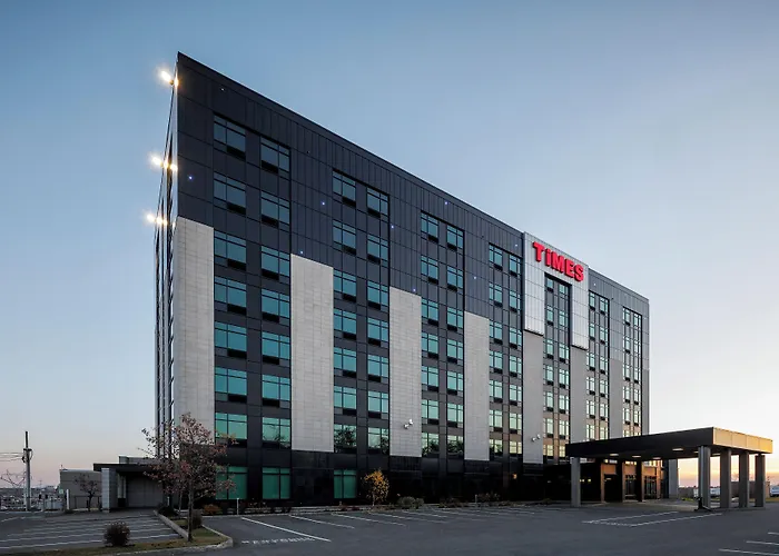 Grand Times Hotel Quebec City