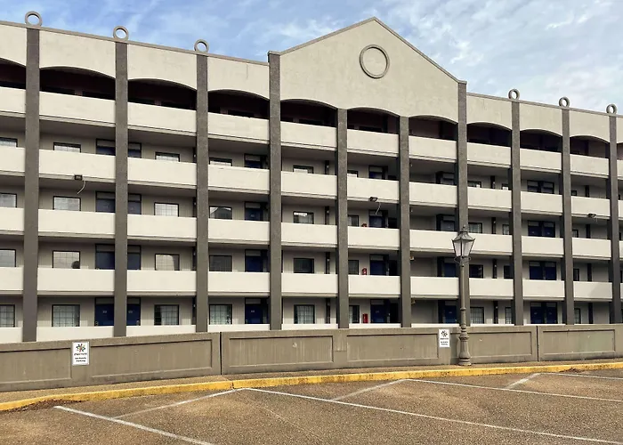 Studio 6 Vicksburg, Ms- Downtown