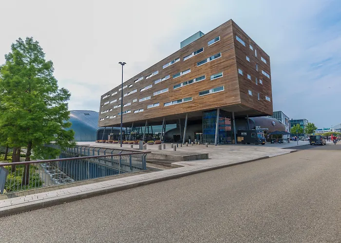 Leonardo Hotel Almere City Center
