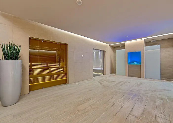 Ramada Plaza By Wyndham Bucharest Convention Center