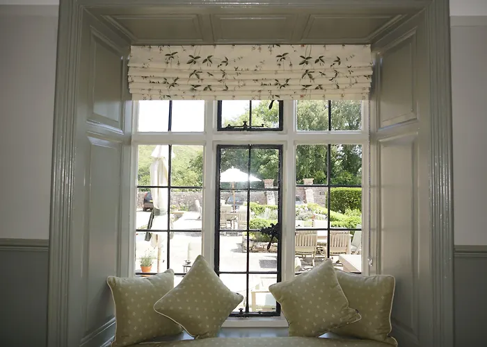 Mortons Manor