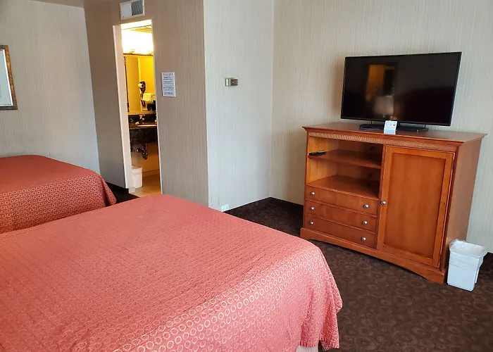 Royal Pacific Motor Inn