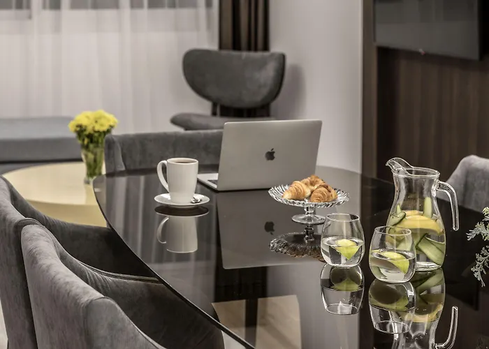 Almond Business Hotel