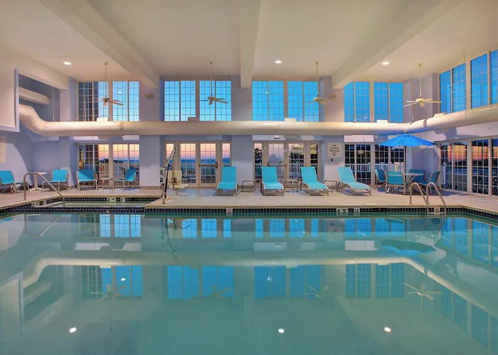 Holiday Inn Express & Suites Petoskey By Ihg