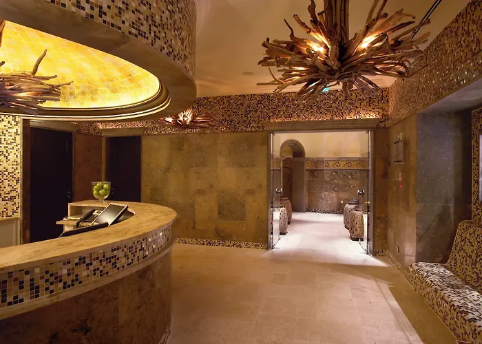 Grande Real Villa Italia Hotel & Spa - A Leading Hotel Of The World