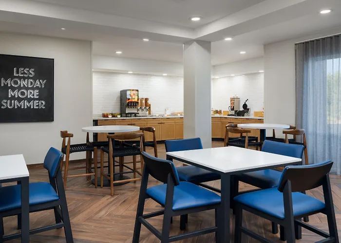 Fairfield Inn And Suites By Marriott Birmingham / Bessemer