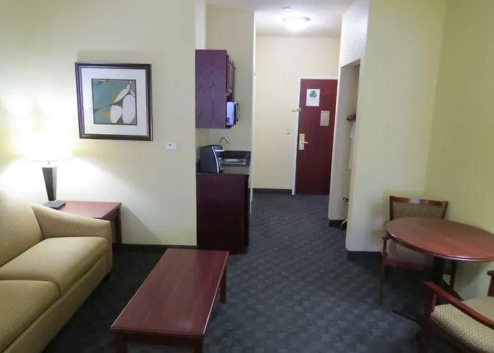 Holiday Inn Express Hotel & Suites Pampa By Ihg