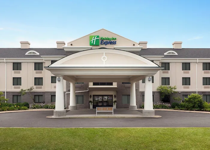 Holiday Inn Express Syracuse Airport By Ihg