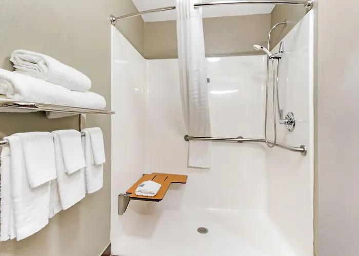 Comfort Inn & Suites North Charleston - Northwoods
