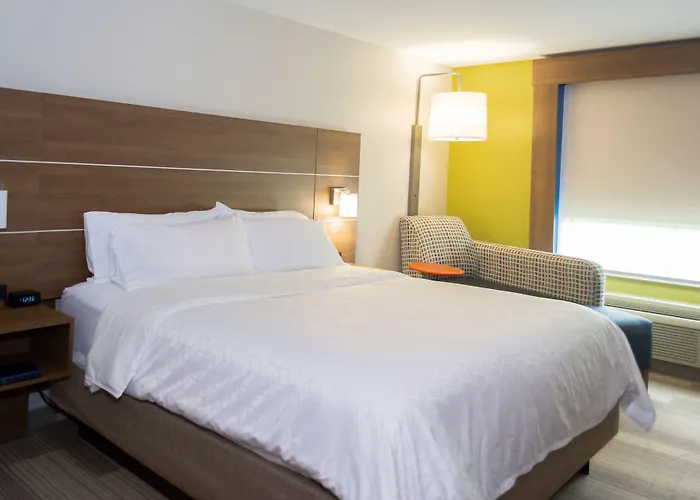 Holiday Inn Express Hotel & Suites Muskogee By Ihg