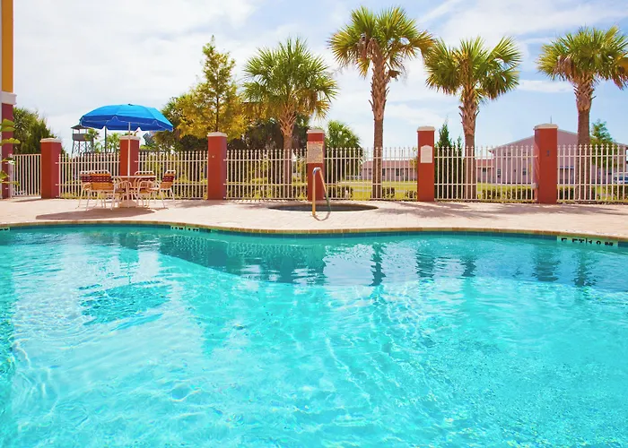 Holiday Inn Express & Suites Port Richey By Ihg