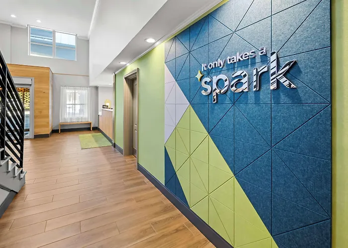 Spark By Hilton Woodbridge