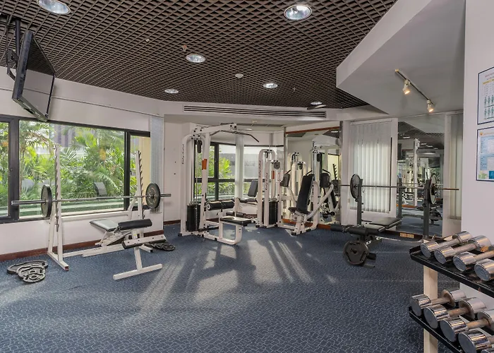 Grand Diamond Suites Hotel