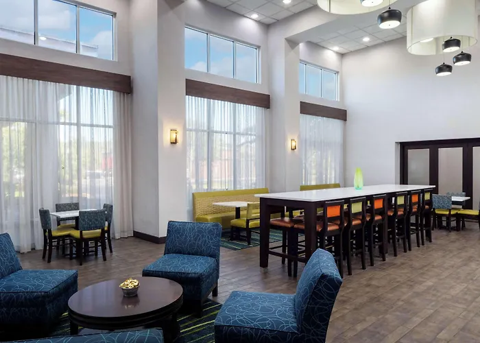 Hampton Inn & Suites Savannah - I-95 South - Gateway Georgetown