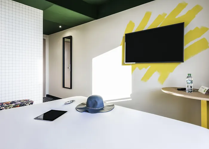Ibis Styles Lyon Meyzieu Arena Stadium