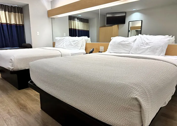 Microtel Inn & Suites By Wyndham Albertville