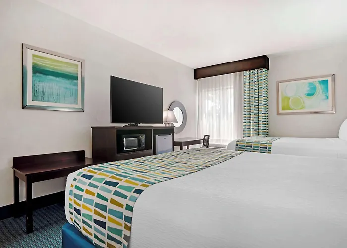 Best Western Plus Blue Angel Inn Ferry Pass