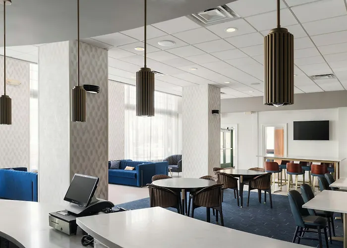 Courtyard By Marriott St. Petersburg Downtown