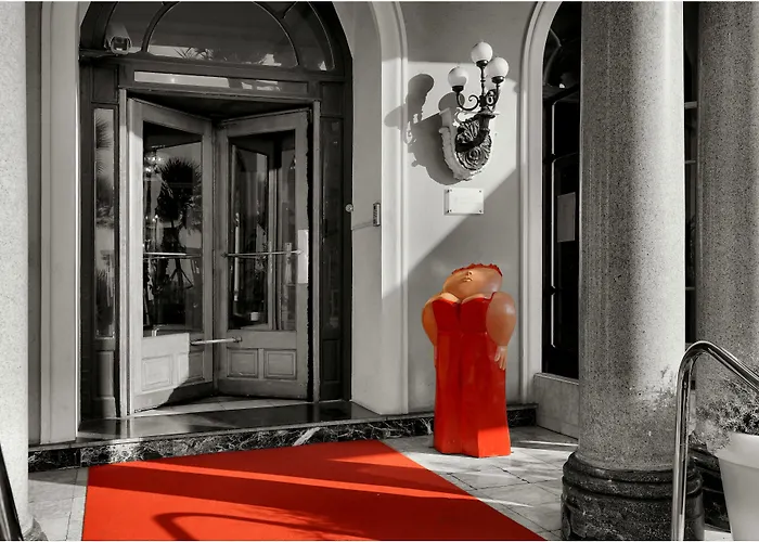 Hôtel Le Royal Promenade des Anglais