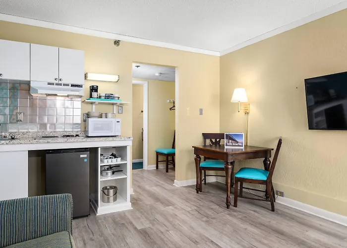 Cayman Suites Hotel