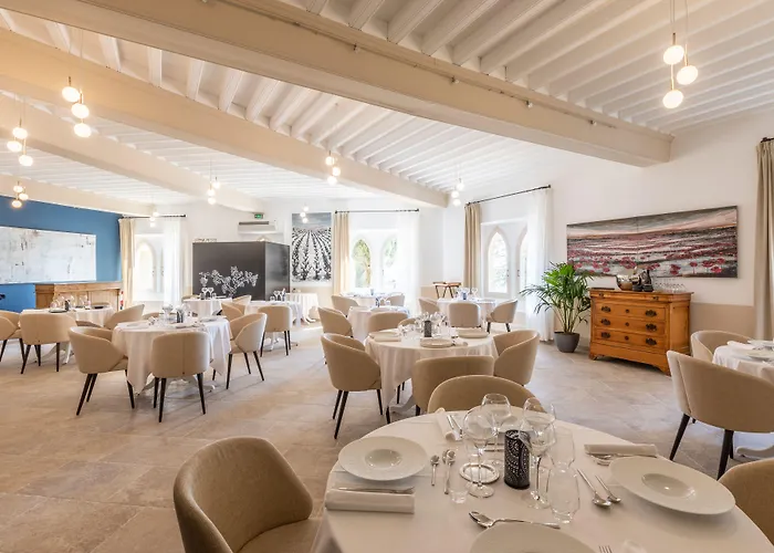 Hostellerie du Château des Fines Roches