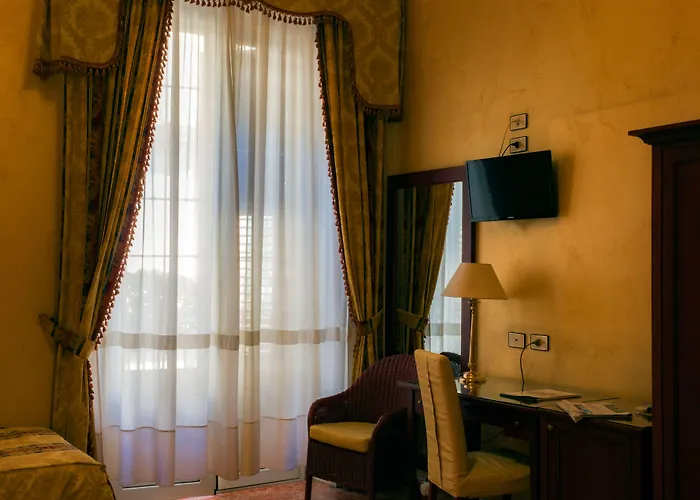 Hotel Joli