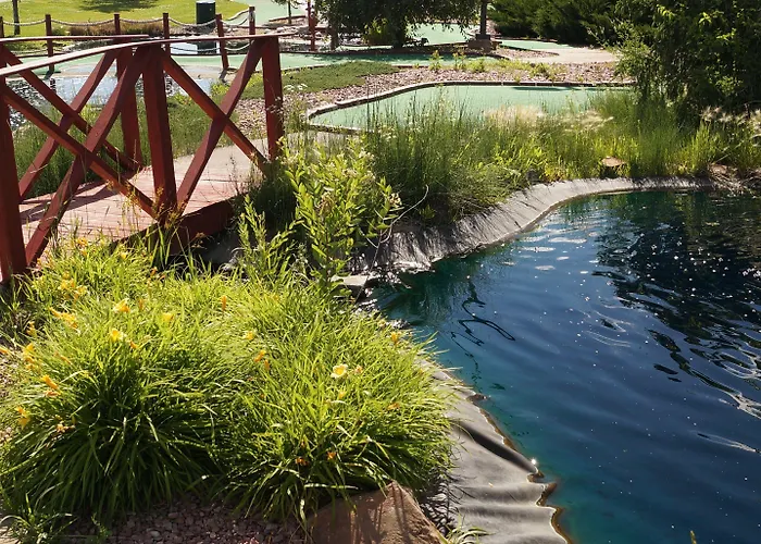 Norfolk Lodge & Suites, An Ascend Collection Hotel