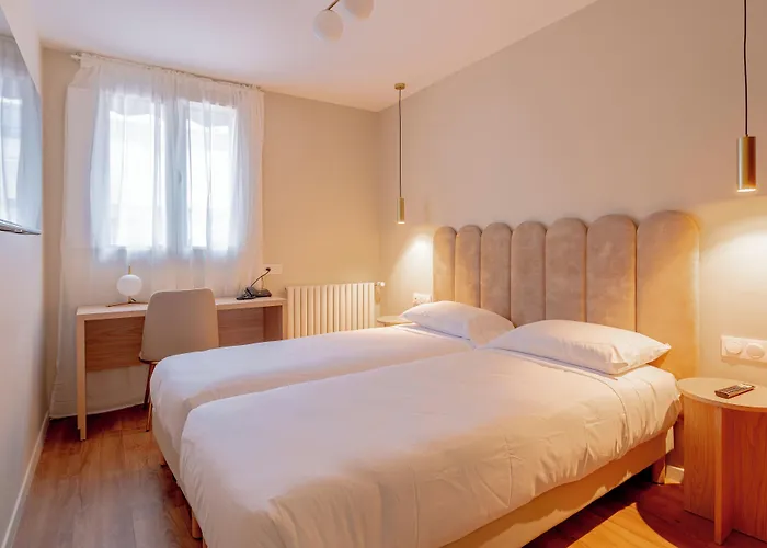 Grand Hotel Senia - Paris Orly Airport