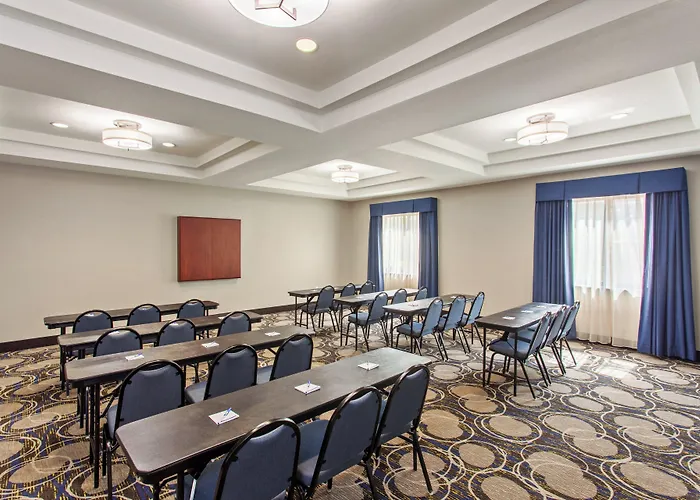 Holiday Inn Express & Suites Wharton By Ihg