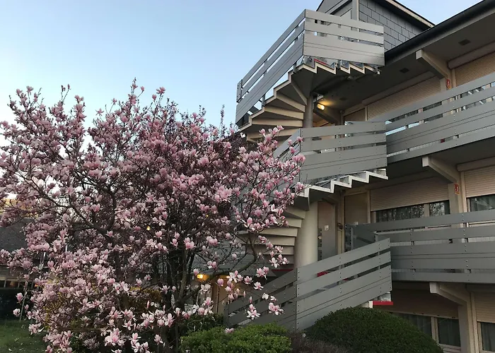 Hotel Campanile Cergy-Pontoise