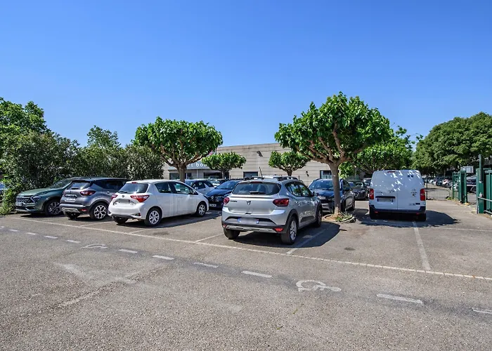 Campanile Prime - Nimes Centre