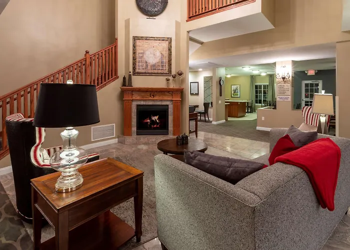 Grandstay Hotel & Suites Ames