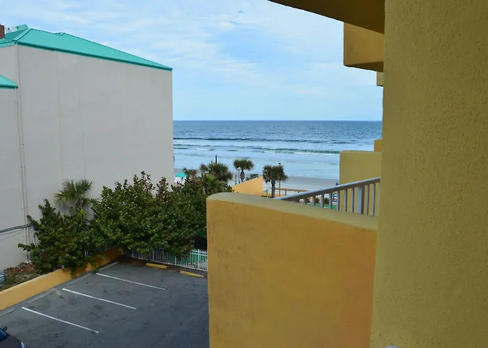 Fountain Beach Resort - Daytona Beach