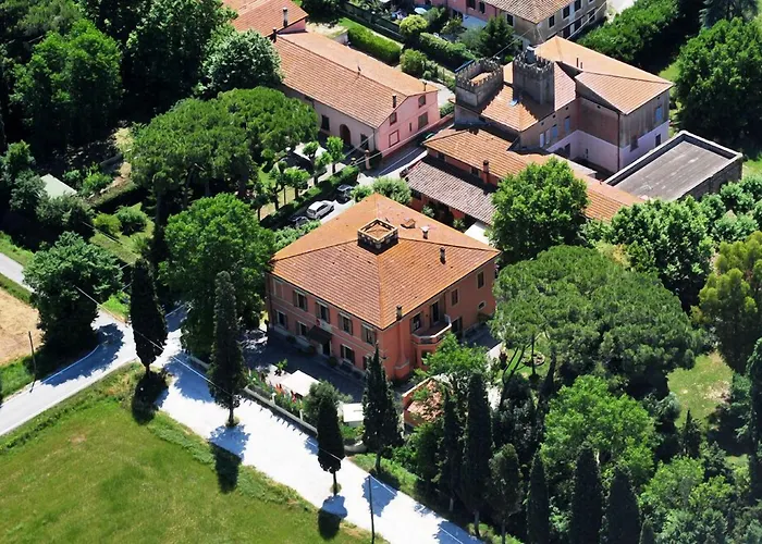 Hotel Villa Maya Cascina 