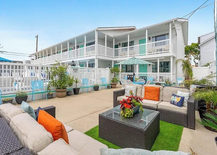Daytona Inn And Suites