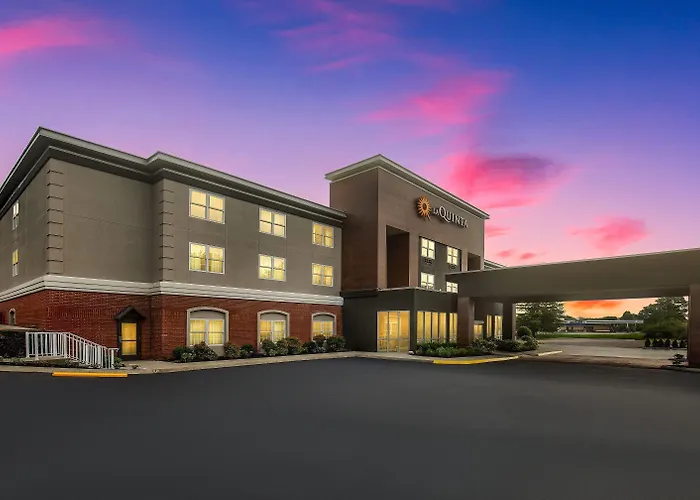 La Quinta Inn & Suites By Wyndam Knoxville West