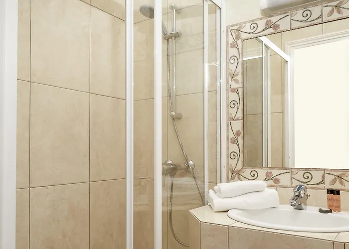 Hotel Du Centre, Un Hotel Ammi Nizza