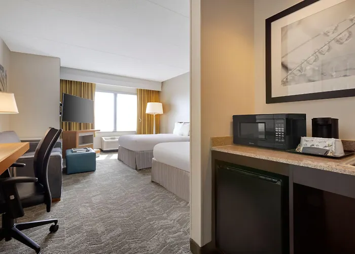 Springhill Suites By Marriott Newark International Airport