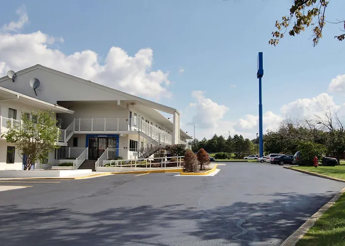 Motel 6-Middleburg Heights, Oh - Cleveland