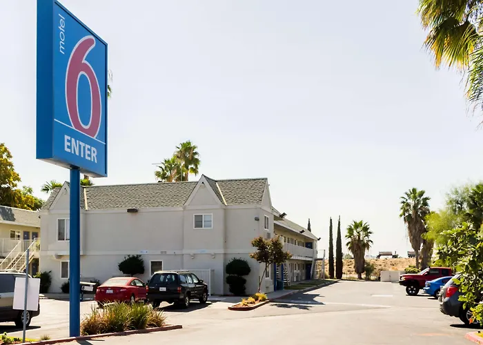 Motel 6-Bakersfield, CA - East