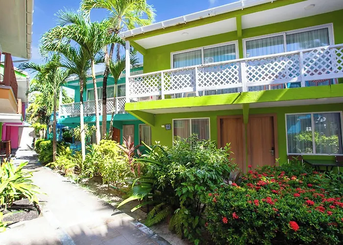 Hotel Cocoplum Beach