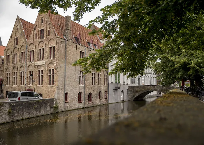 Canal View Hotel Ter Brughe By Cw Hotel Collection