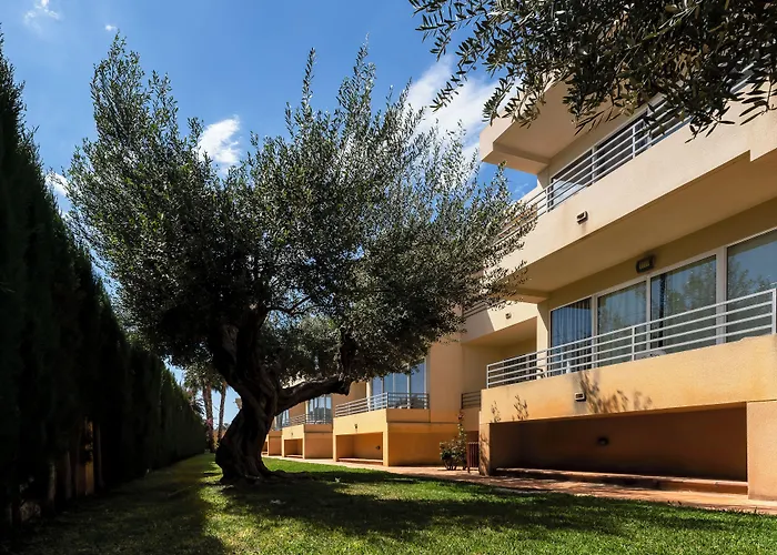 Hotel Abril