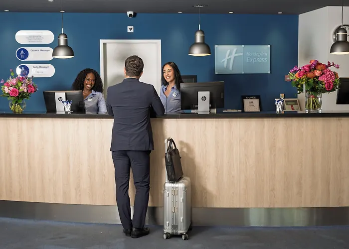 Holiday Inn Express Geneva Airport By Ihg