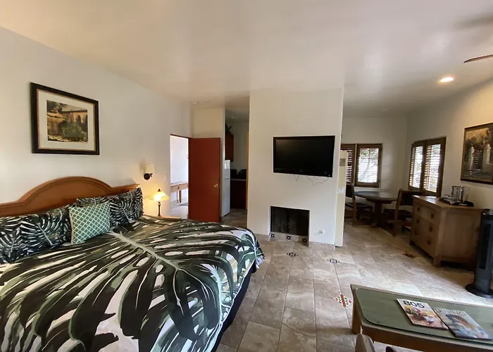Villa Rosa Inn