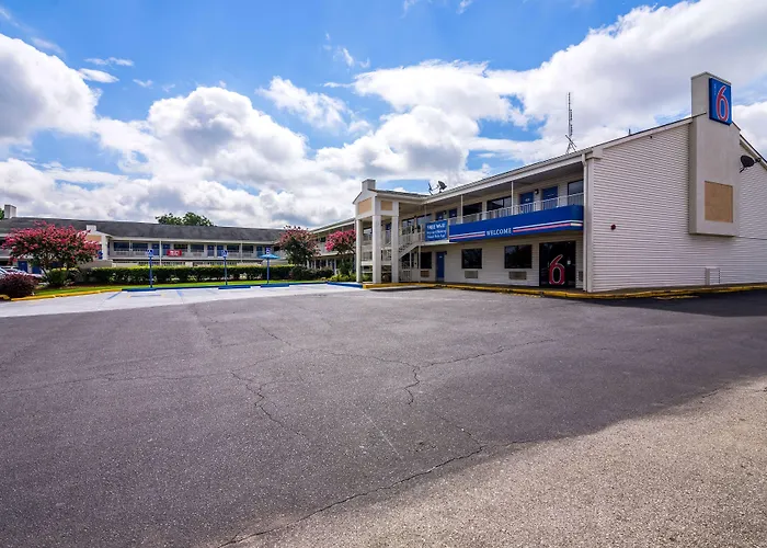 Motel 6-Anniston, Al