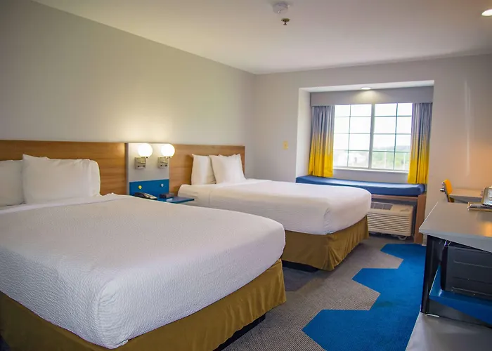 Microtel Inn & Suites By Wyndham Daphne